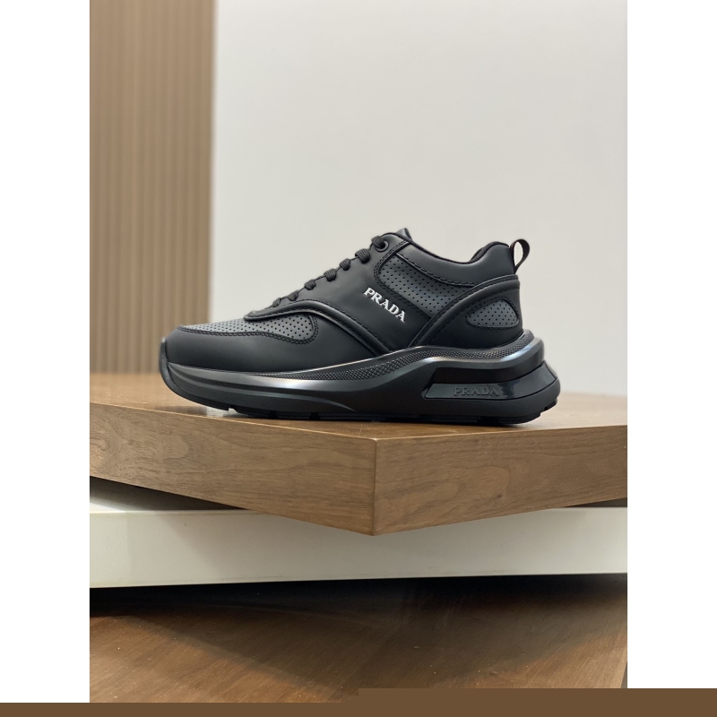 Pra*a casual shoes
